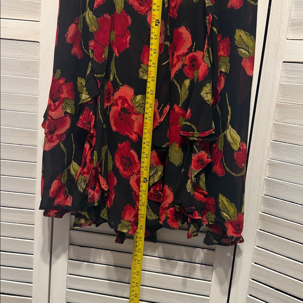 Vintage Anna-Bella Red and Black Floral Skirt. Size Medium - Picture 5 of 7